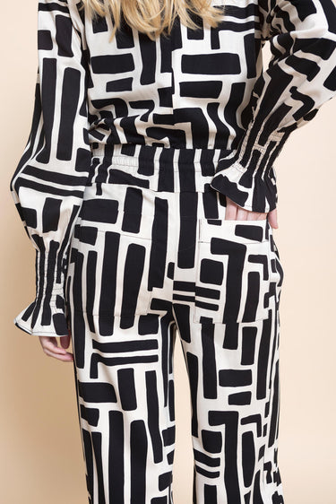 Knipmode 2411-17 jumpsuit