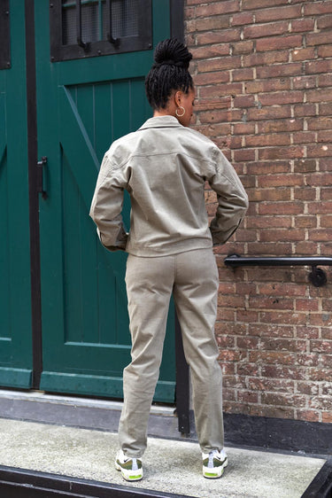 Knipmode 2402-10 broek
