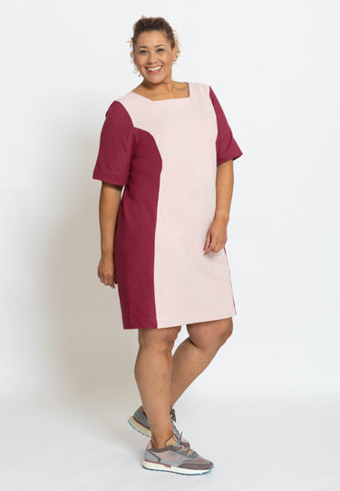 Knipmode 2204-19 jurk