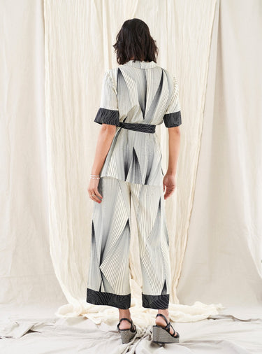 Knipmode 0423 - 11 - Blouse 2