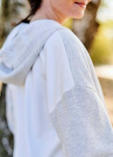 Knipmode 0922 - 10 - Hoodievest detail