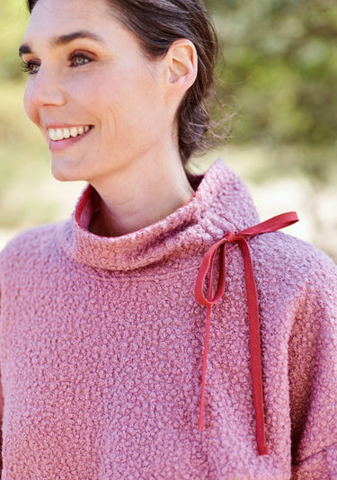 Knipmode 0922 - 11 - Sweater detail