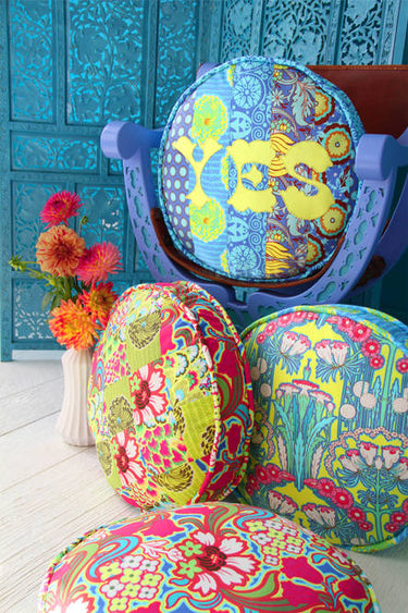 Amy Butler - Must Have Pillows*
